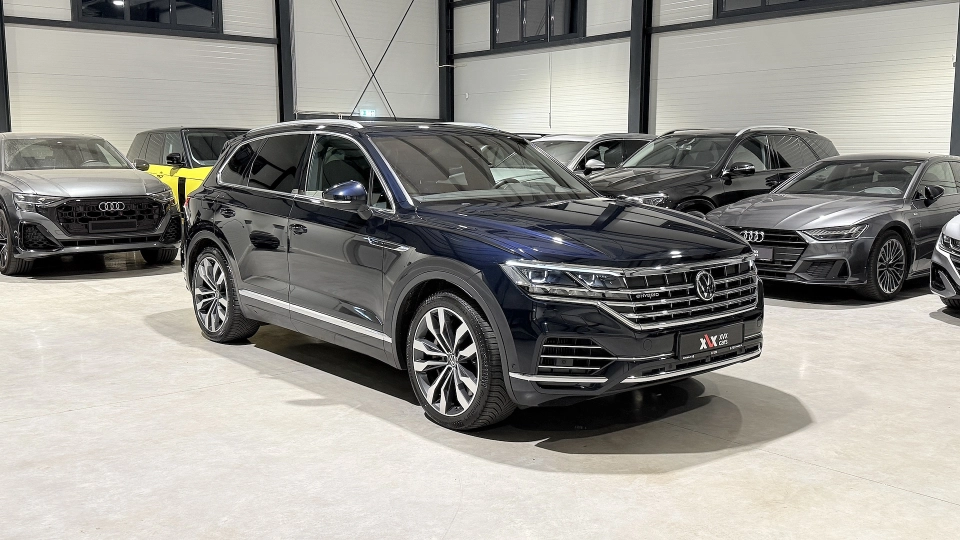 VW Touareg eHybrid Ventilatie Panoramic IQ Light Keyless Carlig 360 - imaginea 2