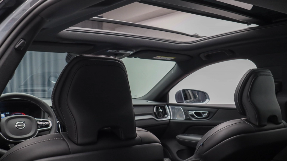 Volvo S60 T8 Plugin Hybrid Inscription Full Dotari Bowers&Wilkins Pano - imaginea 30