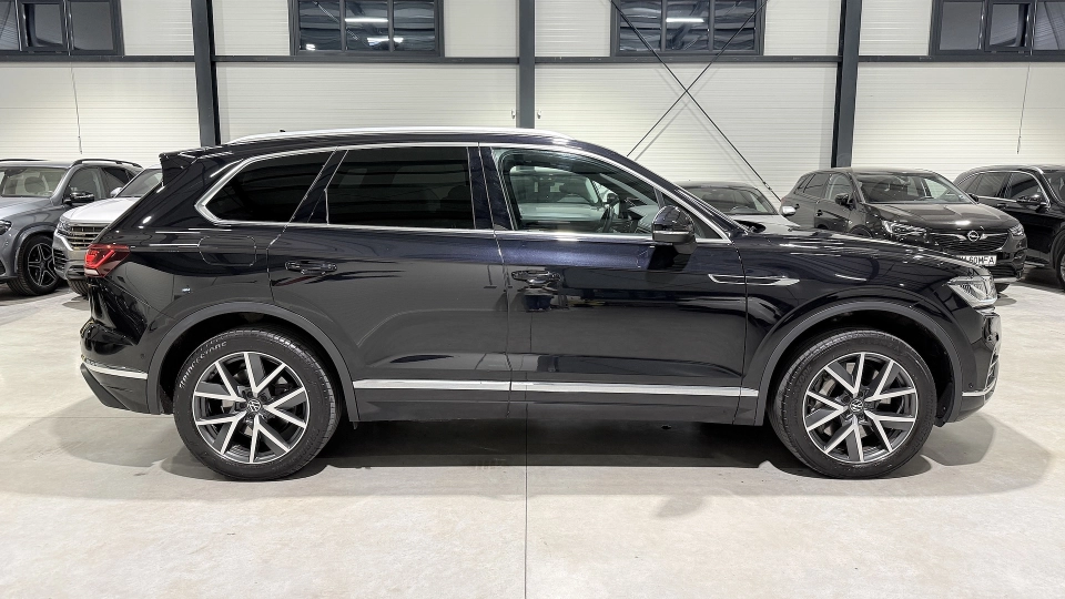 VW Touareg Matrix Scaune Ventilate Panoramic DynAudio ACC Keyless - imaginea 15