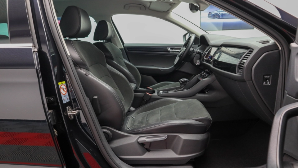 Skoda Kodiaq 2.0 TDI DSG Cockpit Lane BlindSpot ACC Ambientale Keyless - imaginea 20