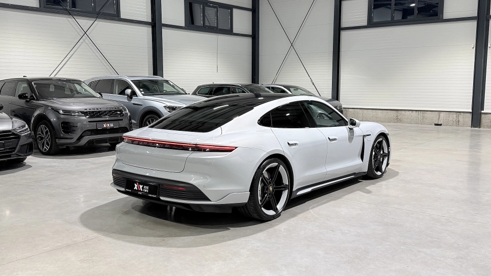 Porsche Taycan Turbo Sport Trapa Ventilatie 360 Matrix Manufaktur - imaginea 3