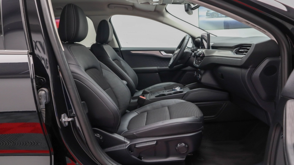 Ford Kuga Titanium X Plug-In Hybrid Automat 2.5 Benzina Bang&Olufsen - imaginea 23