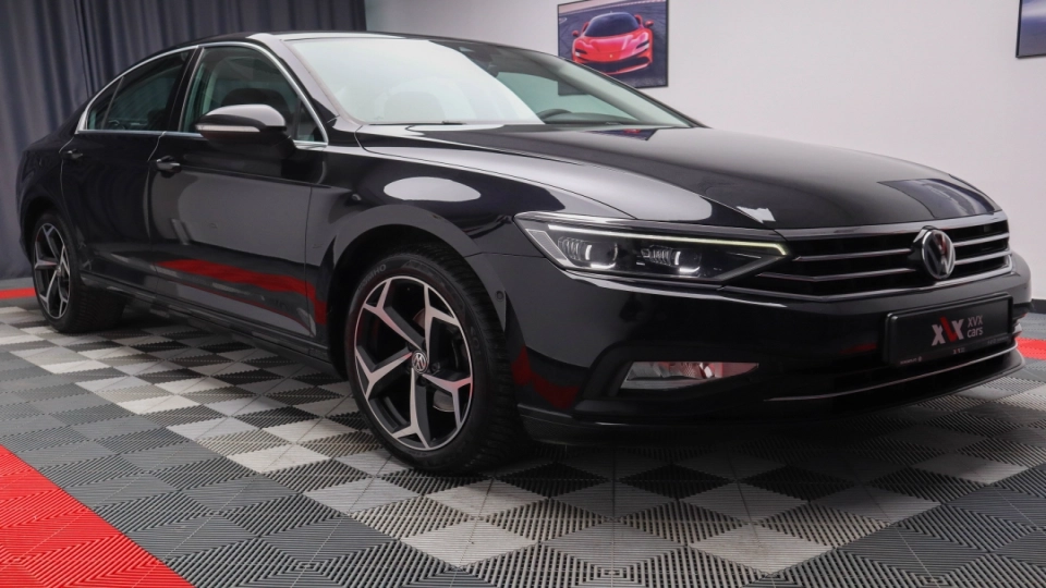 VW Passat Facelift 2.0 TDI DSG IQ Light Parktronic ACC VirtualCockpit - imaginea 11