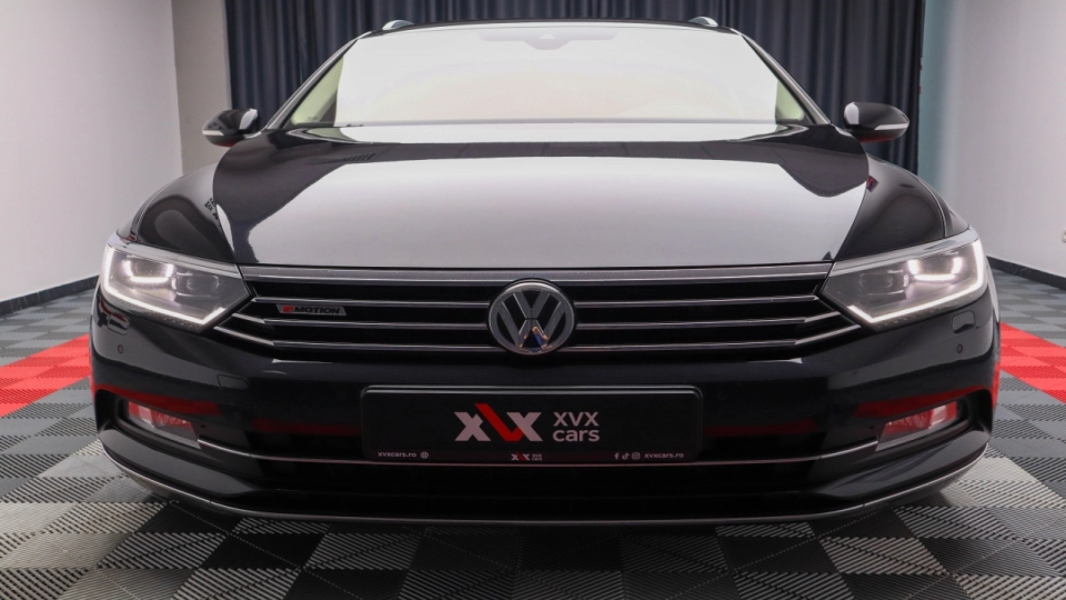Volkswagen Passat 2.0 TDI DSG 4MOTION V.Cockpit Side/Lane Assist Masaj - imaginea 2