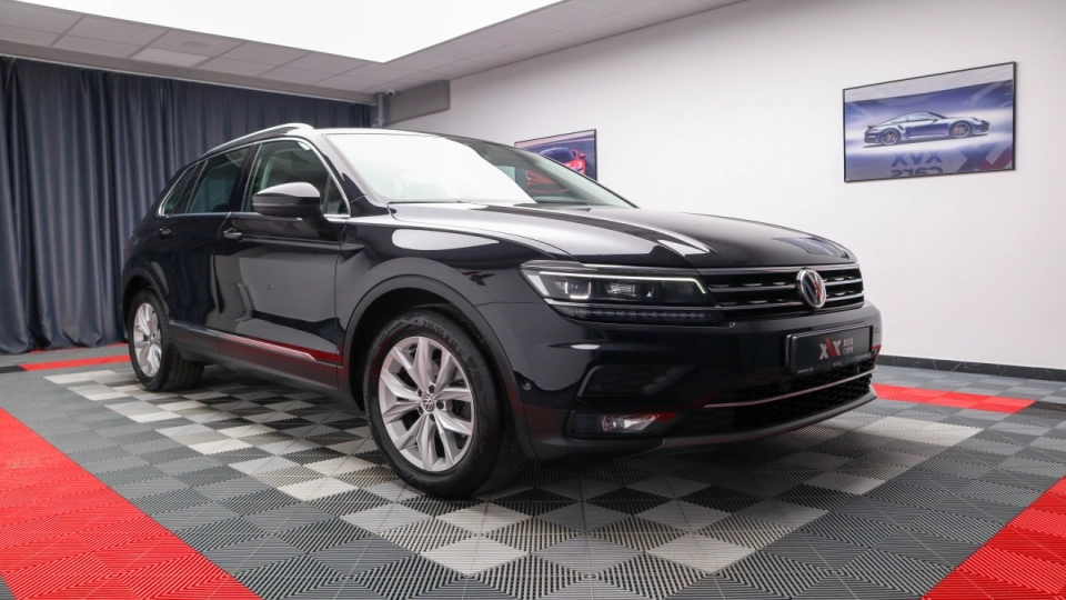 VW Tiguan 2.0 TDI DSG LaneAss BlindSpot Parktronic Cockpit Masaj ACC - imaginea 3