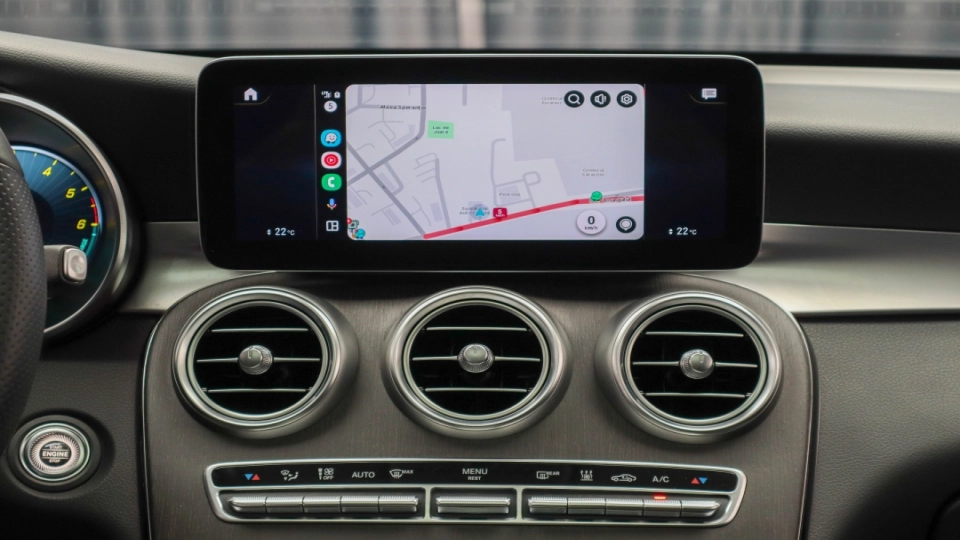 Mercedes GLC 300de Pachet AMG Panoramic Perne de Aer Keyless LED - imaginea 31