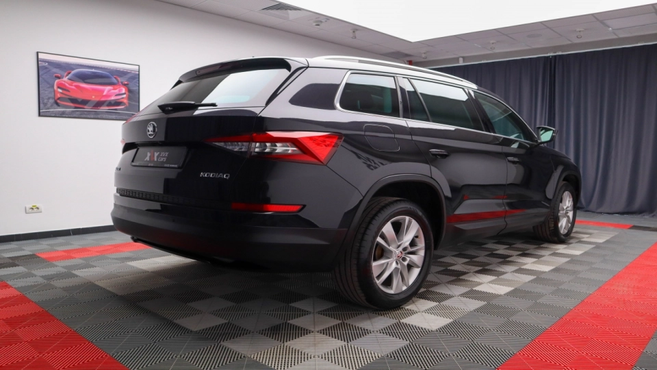 Skoda Kodiaq Style DSG 2.0 TDI Pano LED Memorii ACC Keyless Go/Entry - imaginea 4