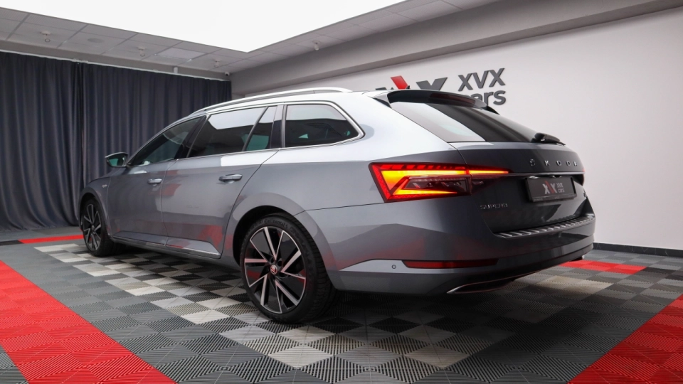 Skoda Superb Combi PlugIn DSG Laurin&Klement Matrix Webasto Ambientale - imaginea 4