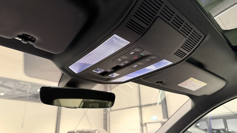 VW Touareg eHybrid Piele Puglia Ventilatie Panoramic IQ Light Carlig - imaginea 37