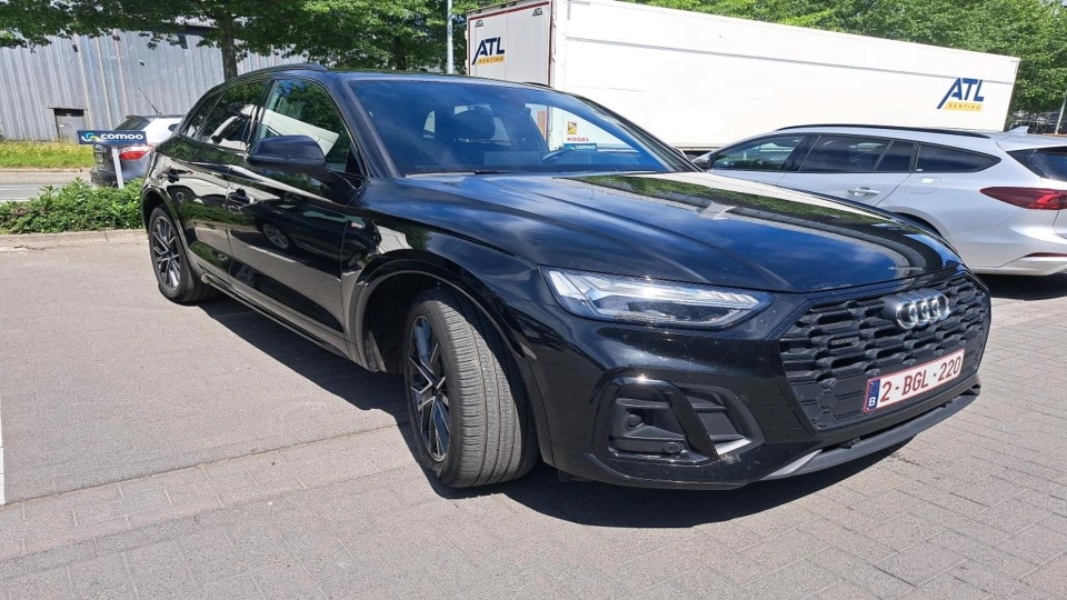 AUDI Q5 2.0 55 TFSI E SLine Quattro Competition - imaginea 3