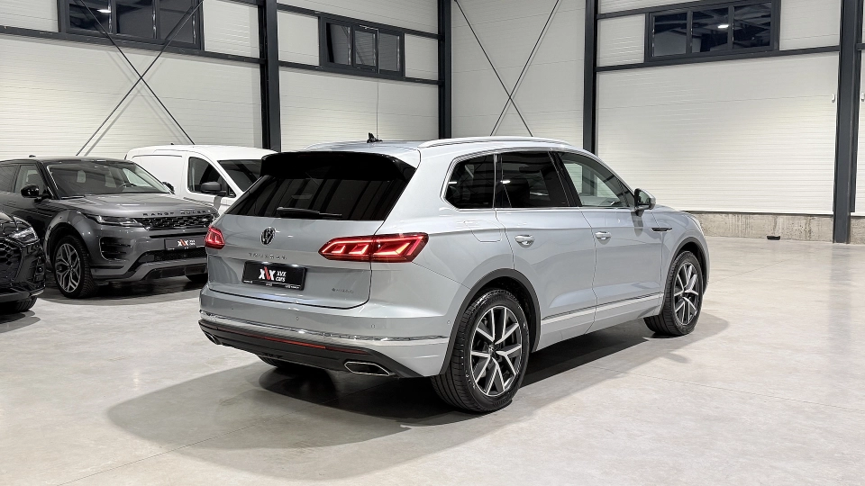 VW Touareg eHybrid Ventilatie Panoramic IQ Light Keyless Carlig - imaginea 3