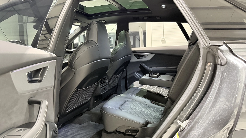 Audi Q8 55TFSIe S-Line Ventilatie B&O Matrix Trapa Punte viratoare - imaginea 30
