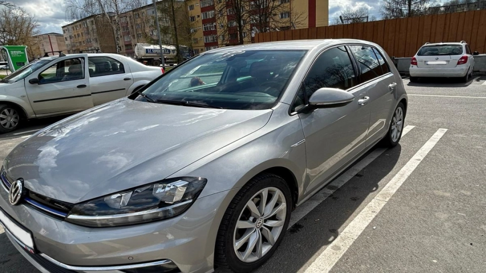 Volkswagen Golf 7 Facelift Bluemotion DSG VirtCockpit MasajSofer ACC - imaginea 2