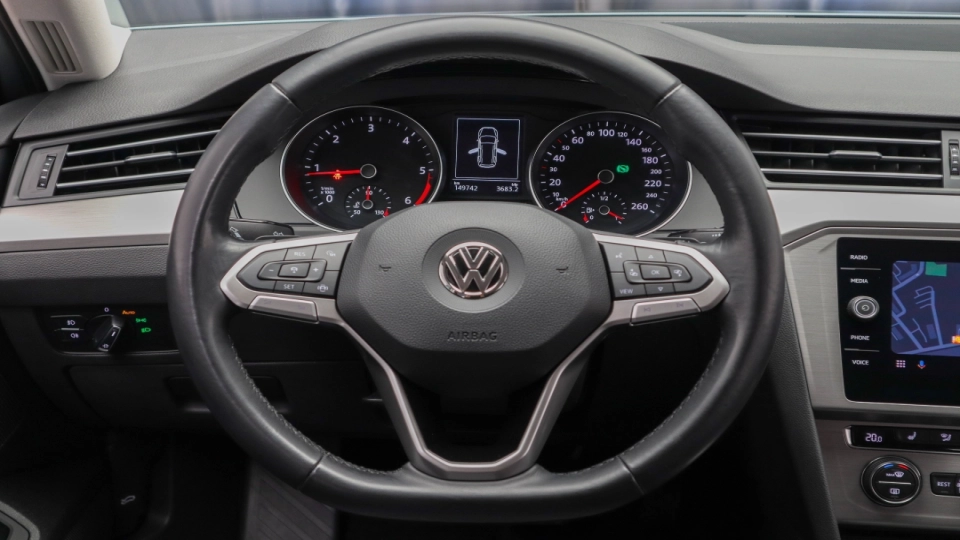 Volkswagen Passat Combi 2.0TDI DSG Lane Assist ACC Android Auto/Apple - imaginea 25