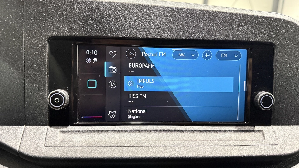Volkswagen Caddy 2.0 Diesel 102 cai Apple CarPlay Senzori Parcare - imaginea 31
