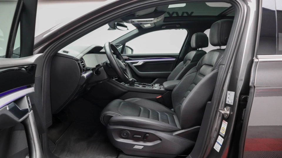 VW Touareg E-Hybrid 462 cai Trapa Ambientale Cockpit Masaj ACC Keyless - imaginea 23