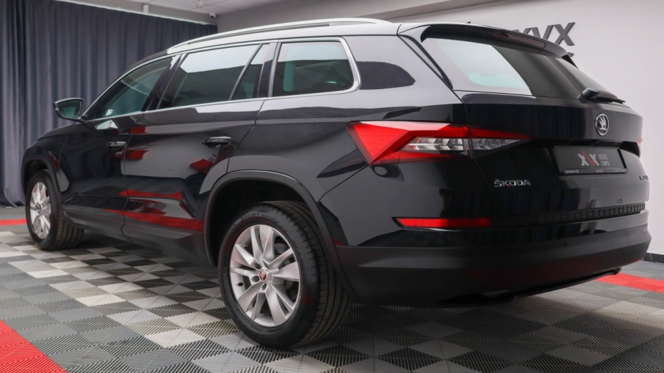 Skoda Kodiaq Style DSG 2.0 TDI Pano LED Memorii ACC Keyless Go/Entry - imaginea 17