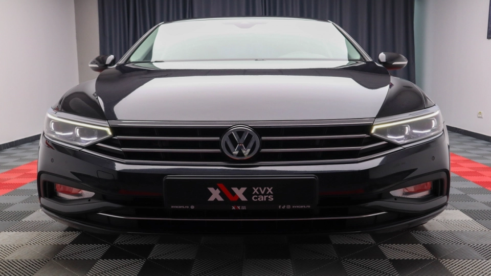VW Passat Facelift 2.0 TDI DSG IQ Light Parktronic ACC VirtualCockpit - imaginea 9