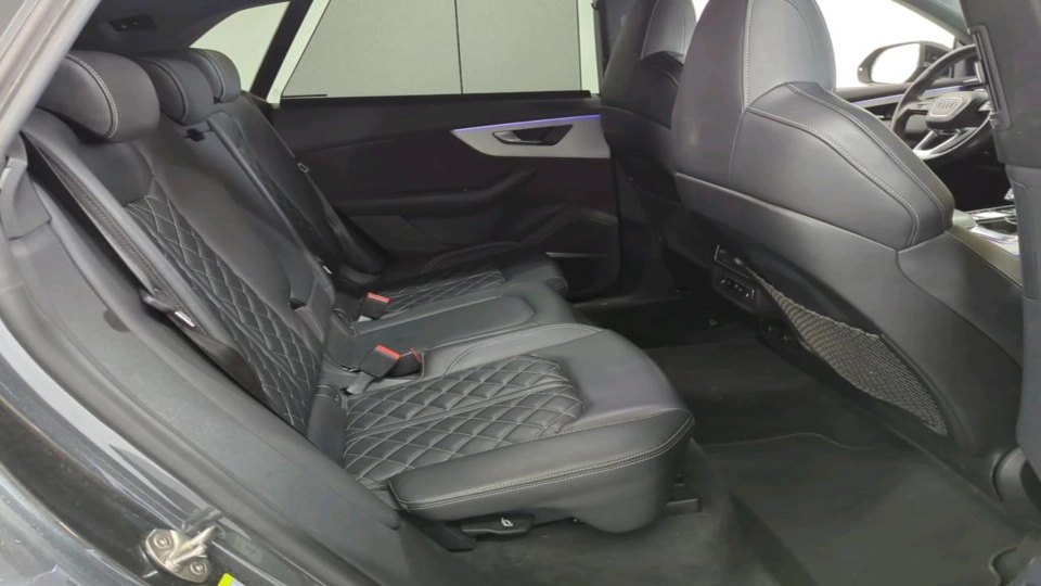 Audi Q8 Competition 60 TFSI PHEV 462 cai Panoramic - imaginea 7