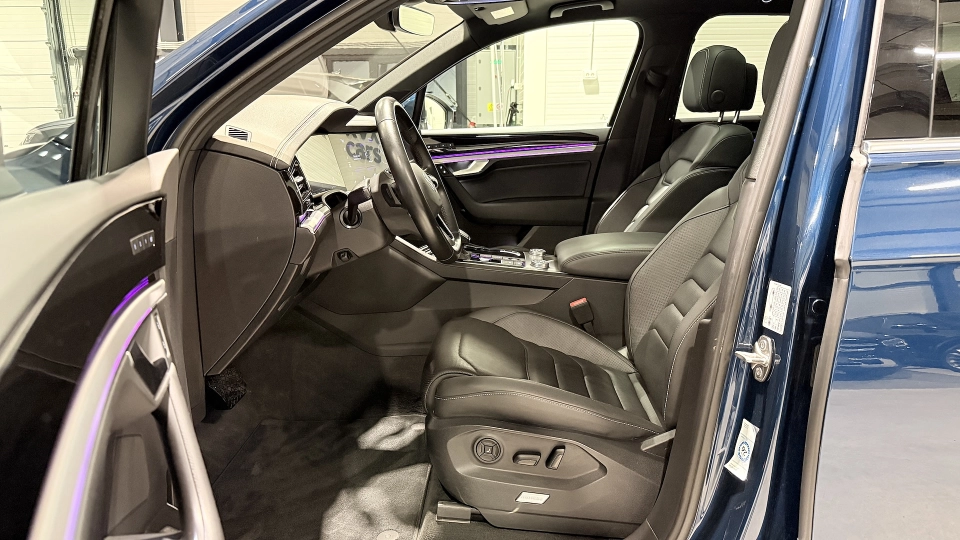 VW Touareg eHybrid Masaj Ventilatie Panoramic IQ Light Keyless Carlig - imaginea 7
