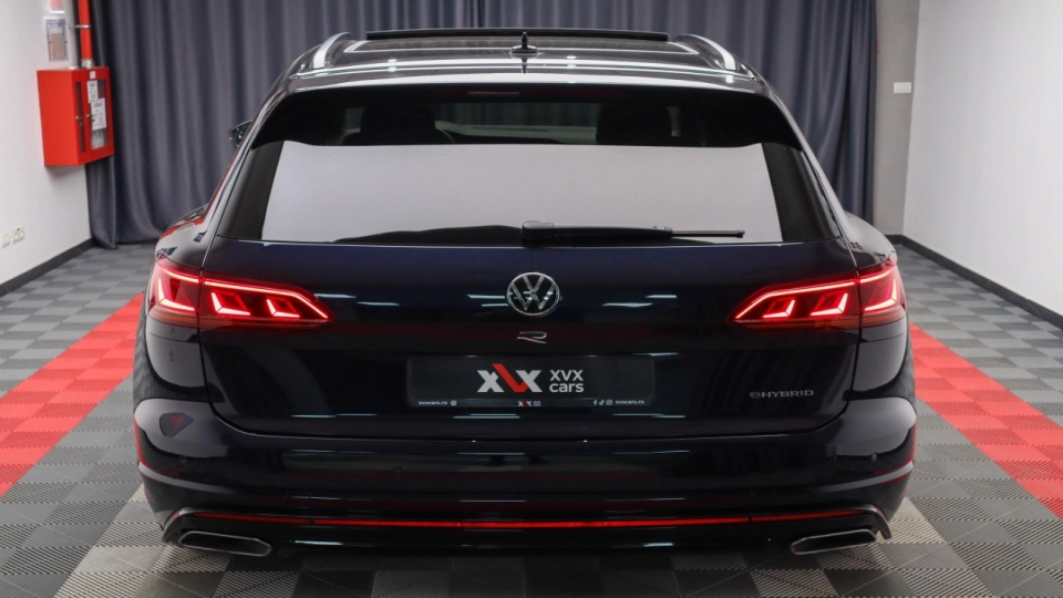 Volkswagen Touareg 3.0 TSI eHybrid 462 4Motion R Automatic - imaginea 18