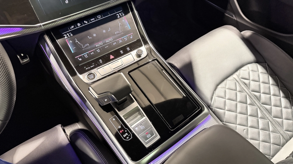 Audi Q8 55TFSIe S-Line Ventilatie B&O Matrix Trapa Punte viratoare - imaginea 23