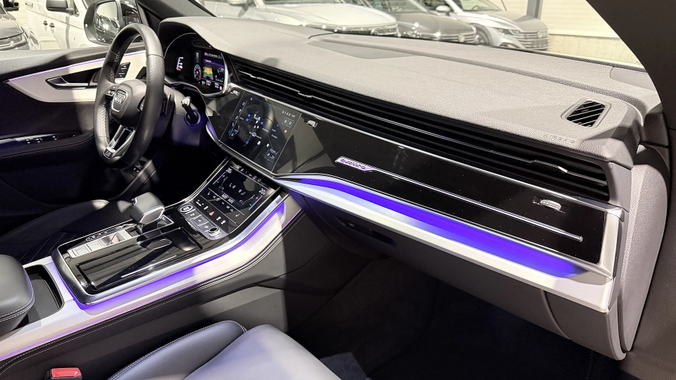 Audi Q8 Competition 60 TFSIe B&O Trapa Headup Memorii Pneumatic - imaginea 8