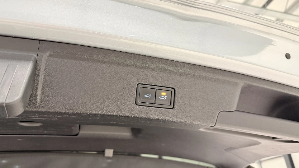 VW Touareg eHybrid Ventilatie Panoramic IQ Light Keyless Carlig - imaginea 37