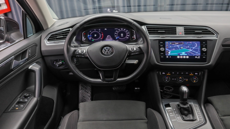 VW Tiguan 2.0 TDI DSG LaneAss BlindSpot Parktronic Cockpit Masaj ACC - imaginea 28
