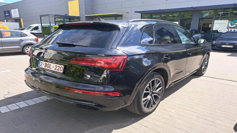 AUDI Q5 2.0 55 TFSI E SLine Quattro Competition - imaginea 4