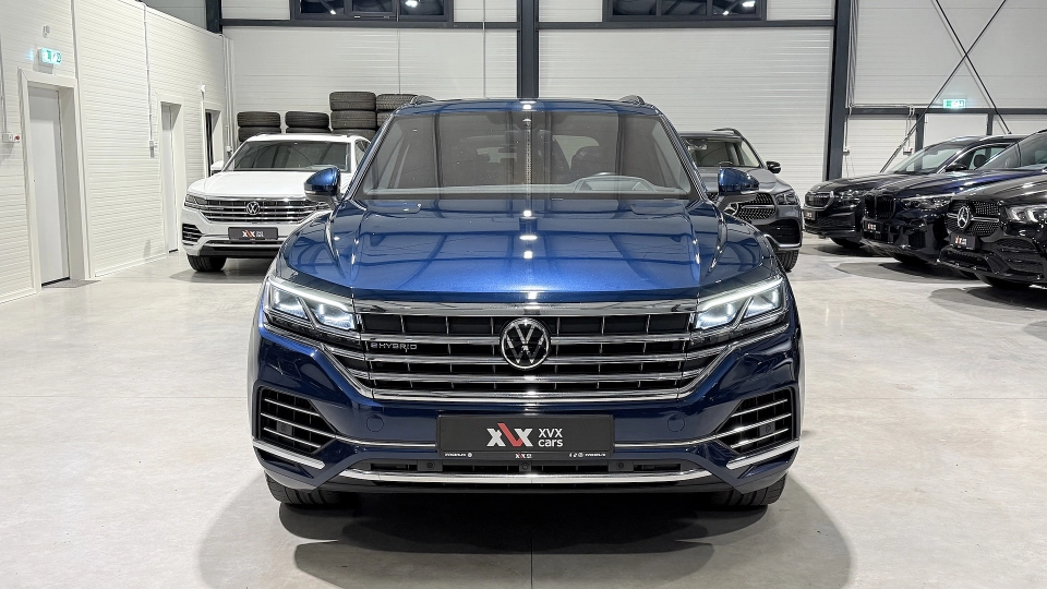 VW Touareg eHybrid Masaj Ventilatie Panoramic IQ Light Keyless Carlig - imaginea 9