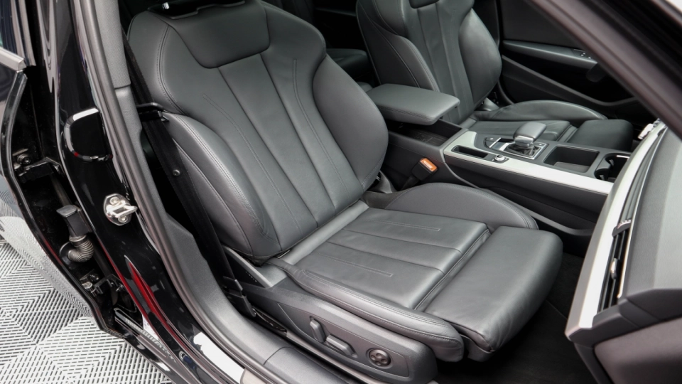 Audi A4 2.0 TDI S-Tronic Navigatie ACC Mild-Hybrid Garantie AUDI 2025 - imaginea 14