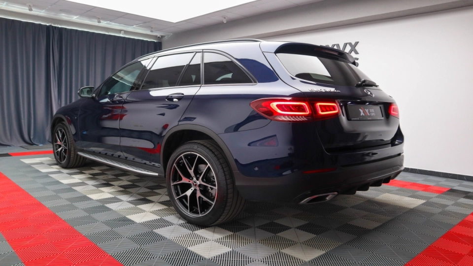 Mercedes GLC AMG 300e Panoramic MultiBeamLED Carbon PachAsistentaFull - imaginea 3