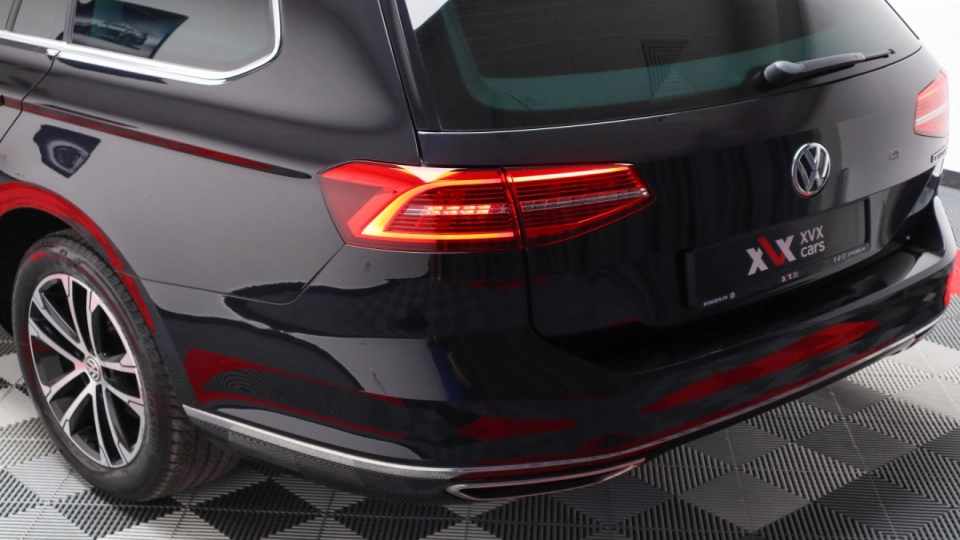 Volkswagen Passat 2.0 TDI DSG 4MOTION V.Cockpit Side/Lane Assist Masaj - imaginea 13