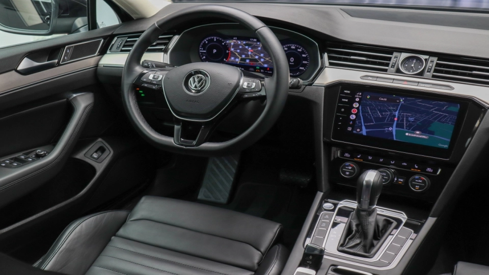 Volkswagen Passat 2.0 TDI DSG 4MOTION V.Cockpit Side/Lane Assist Masaj - imaginea 31