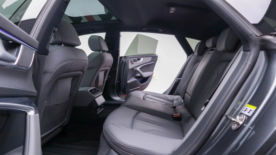 Audi A7 55TFSI e Quattro S Line Matrix HD Cockpit Audi Sport - imaginea 24