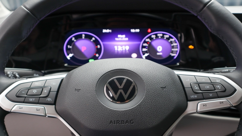 Volkswagen Golf 8 Life 2.0 TDI DSG ACC Navi LED VirtCockpit - imaginea 22