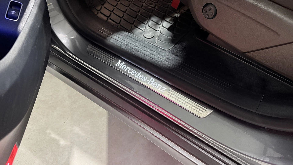 Mercedes GLE 350de 4Matic MultiBeam LED DistronicPlus Cam360° - imaginea 34