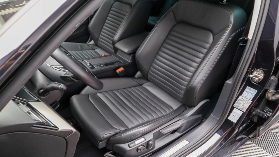 Volkswagen Passat 2.0 TDI DSG 4MOTION V.Cockpit Side/Lane Assist Masaj - imaginea 24