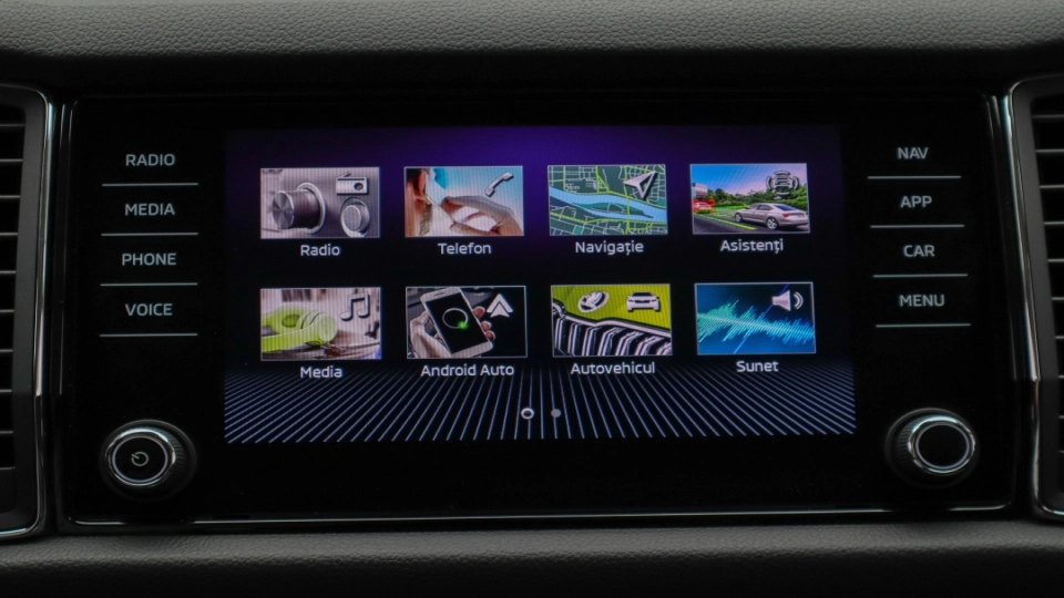 Skoda Kodiaq 2.0 TDI DSG Cockpit Lane BlindSpot ACC Ambientale Keyless - imaginea 35