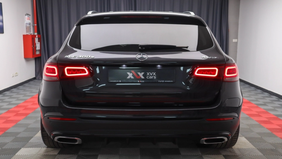 Mercedes GLC 300e AMG Burmester Ambientale Panoramic - imaginea 22