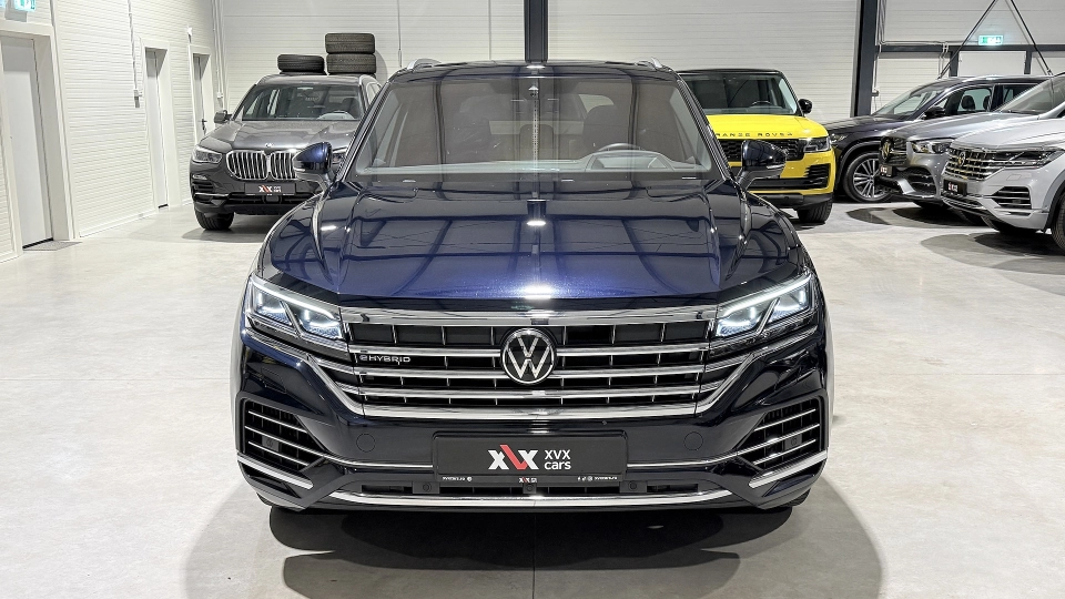VW Touareg eHybrid Ventilatie Panoramic IQ Light Keyless Carlig 360 - imaginea 8
