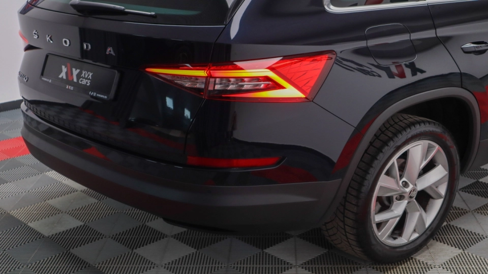 Skoda Kodiaq 2.0 TDI DSG Cockpit Lane BlindSpot ACC Ambientale Keyless - imaginea 16