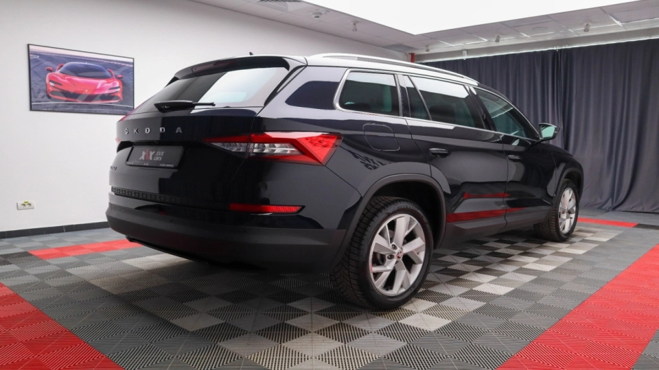 Skoda Kodiaq 2.0 TDI DSG Cockpit Lane BlindSpot ACC Ambientale Keyless - imaginea 6
