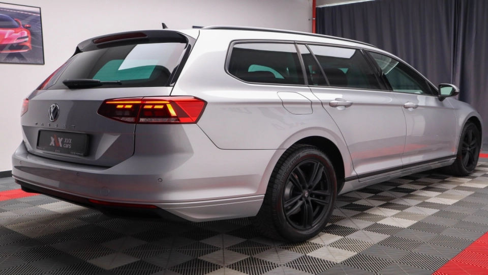 Volkswagen Passat Combi 2.0TDI DSG Lane Assist ACC Android Auto/Apple - imaginea 16