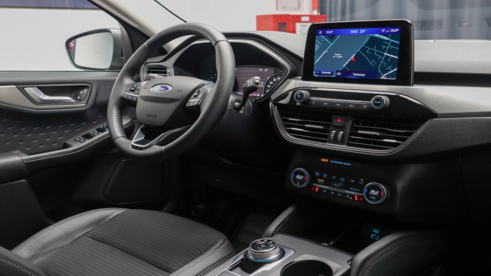 Ford Kuga Titanium X Plug-In Hybrid Automat 2.5 Benzina Bang&Olufsen - imaginea 34