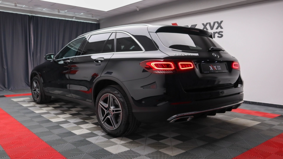 Mercedes GLC 300 de 4Matic Pachet AMG Panoramic FullKeyless Burmester  - imaginea 4