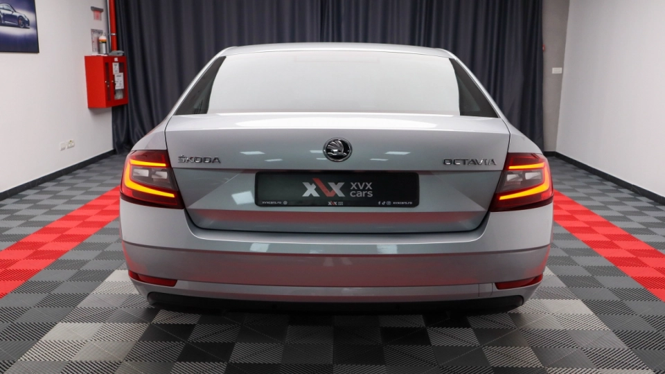 Skoda Octavia Style 2.0 TDI DSG Keyless LED Android/Apple - imaginea 17