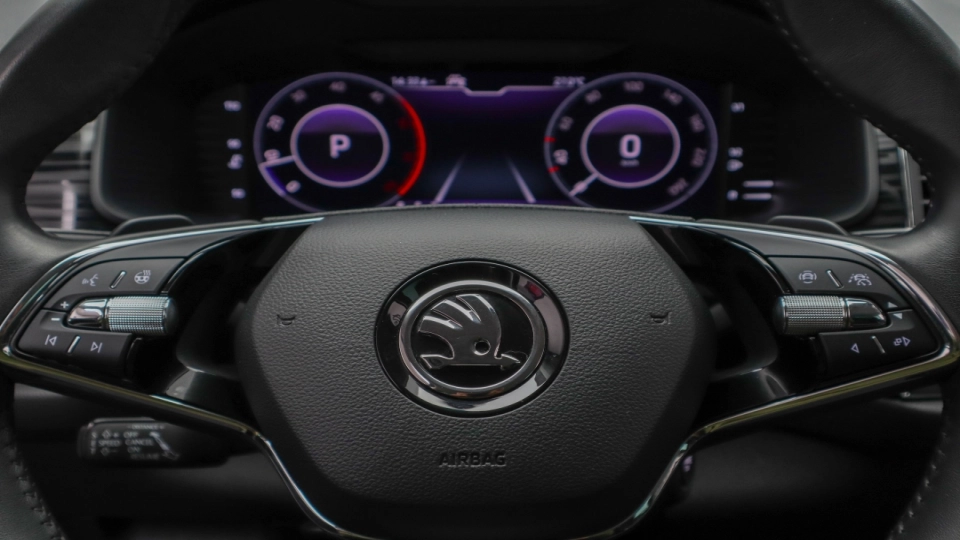 Skoda Kodiaq 2.0 TDI DSG Cockpit Lane BlindSpot ACC Ambientale Keyless - imaginea 8