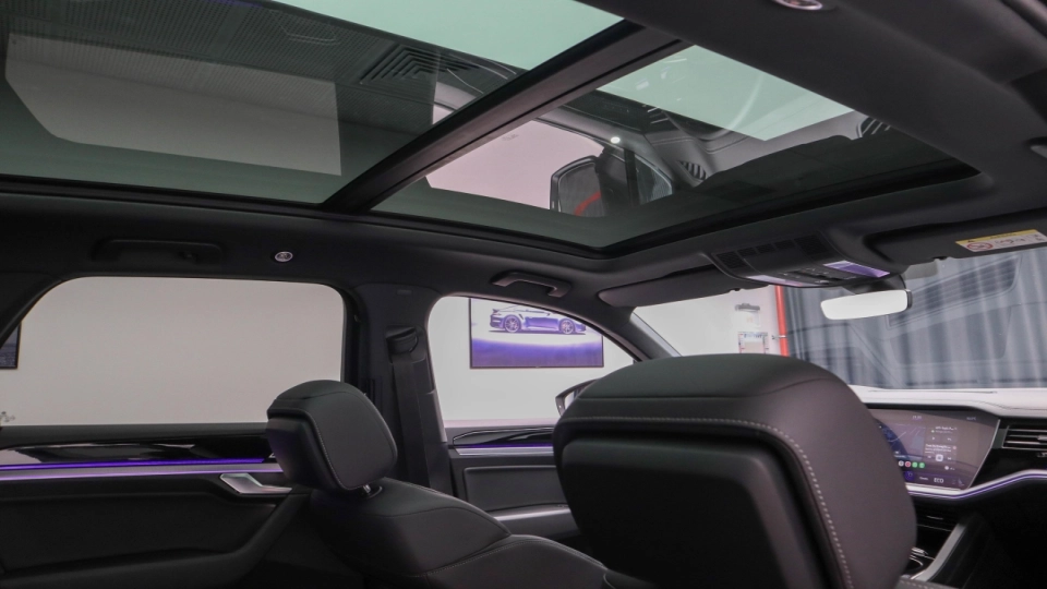 Volkswagen Touareg 3.0 TSI eHybrid 462 4Motion R Automatic - imaginea 37